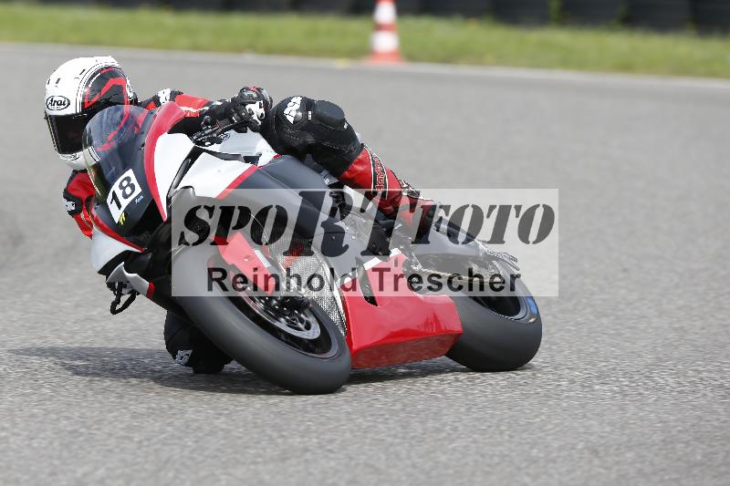 /53 16.09.2025 Track Day Domi Aegerter ADR/Gruppe rot/18